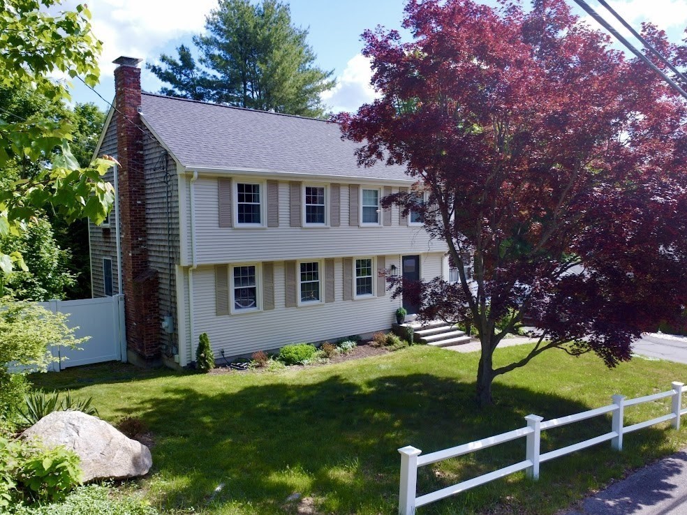 15 Calvin Road North Attleboro, MA 02760 - Photo 4 of 41
