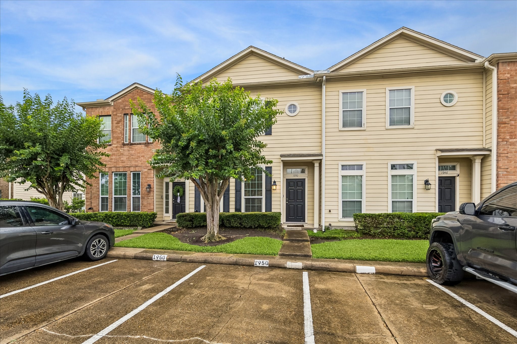 1950 Gentryside Drive Houston, TX 77077 - Photo 1 of 20 Welcome to 1950 Gentryside!