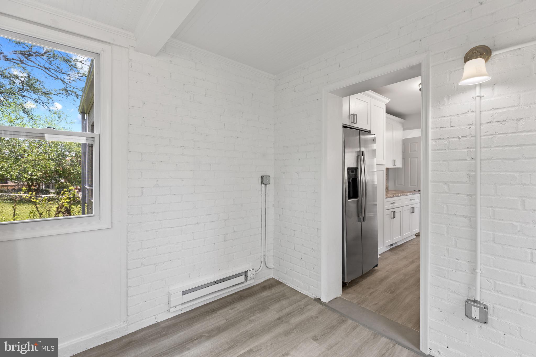 801 Chillum Road Hyattsville, MD 20783 - Photo 13 of 20 Mudroom/Playroom