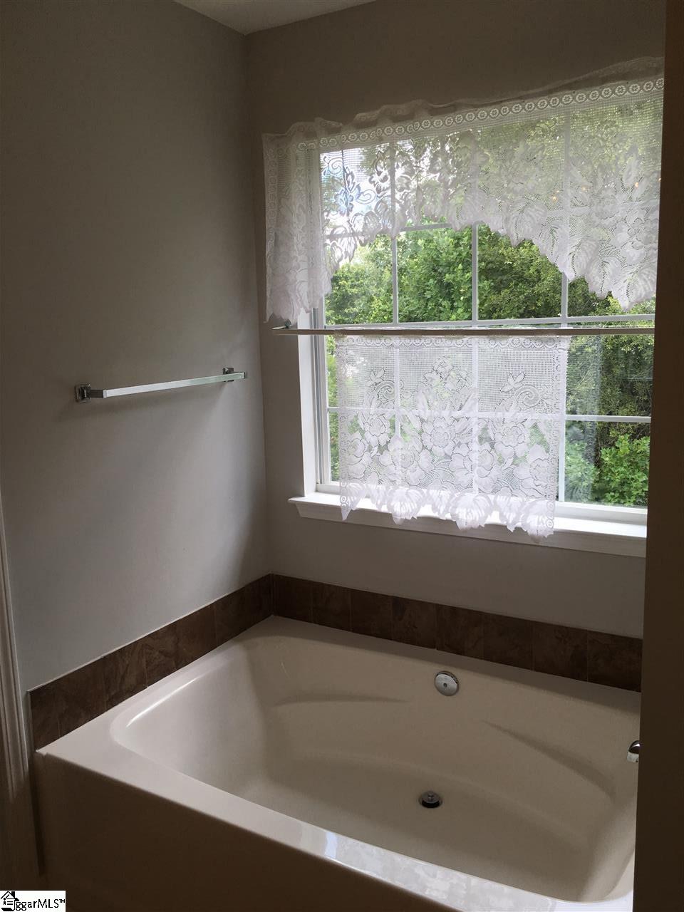 107 Appleton Lane Mauldin, SC 29662 - Photo 14 of 26 Gallery Image 14