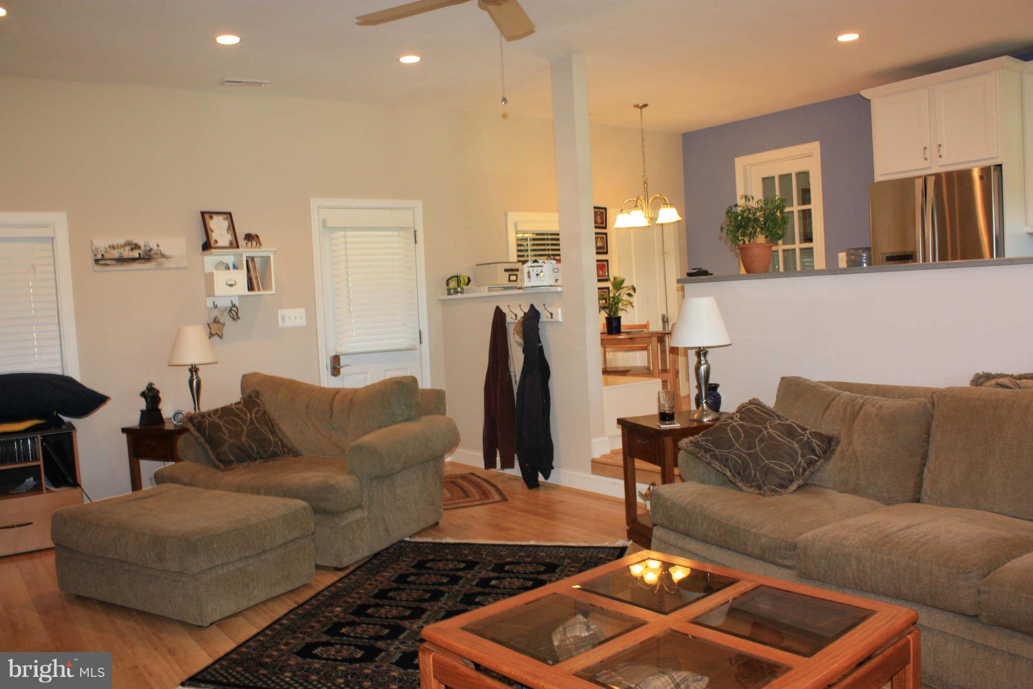 15011 Brandywine Road Brandywine, MD 20613 - Photo 17 of 29 Living Room