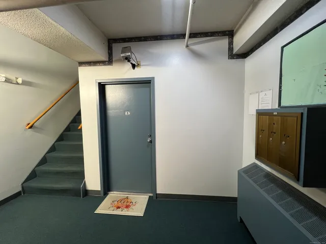 $1,550 | 74 Union Place, Hartford, CT 06103