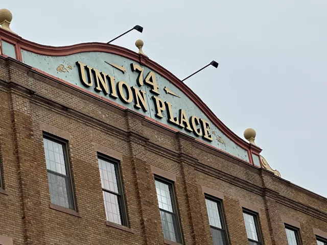 $1,550 | 74 Union Place, Hartford, CT 06103