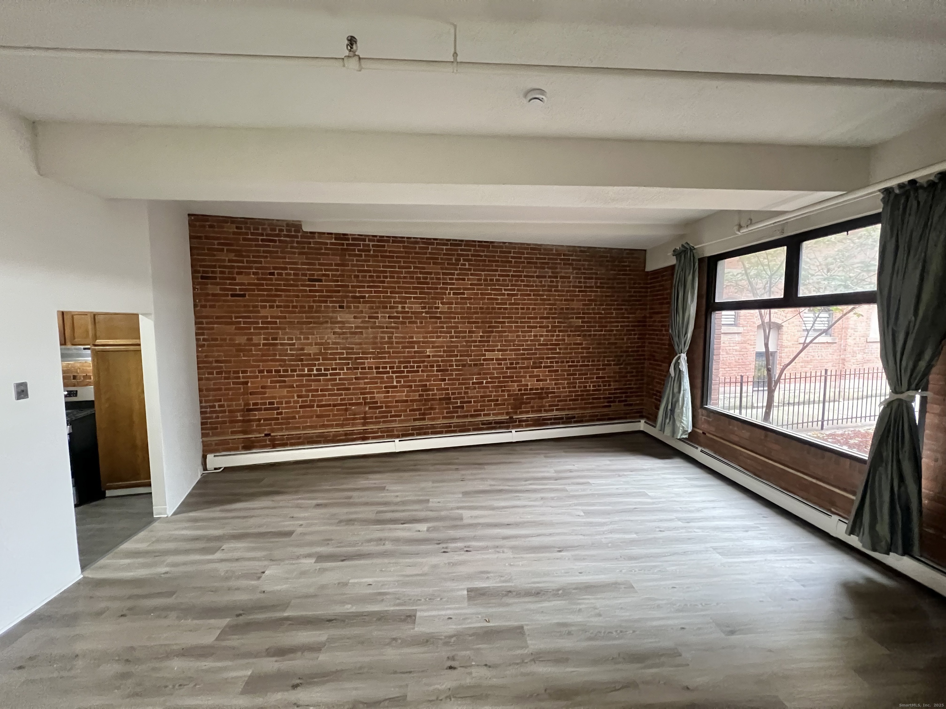 74 Union Place Hartford, CT 06103 - Photo 6 of 22