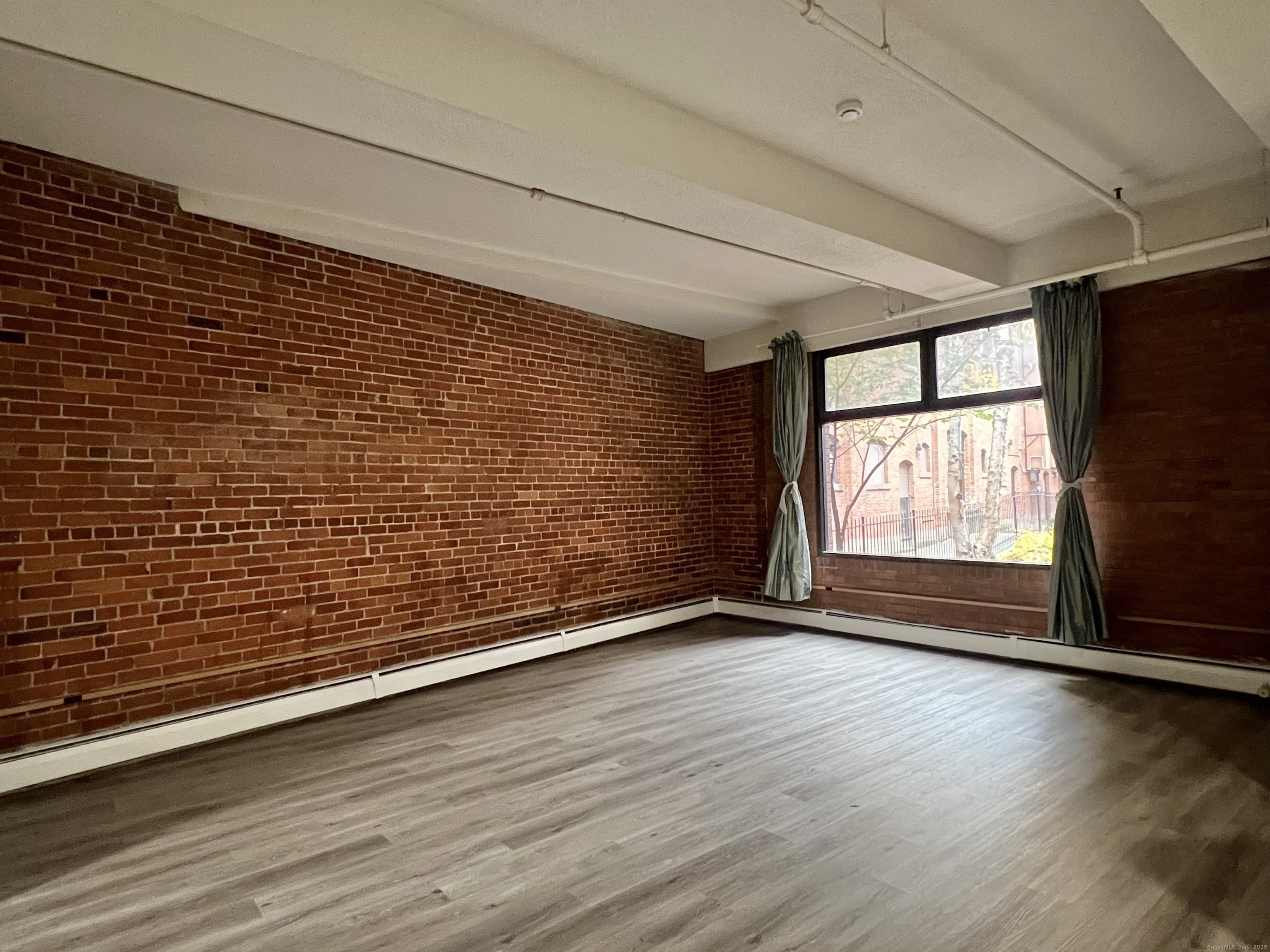 74 Union Place Hartford, CT 06103 - Photo 7 of 22