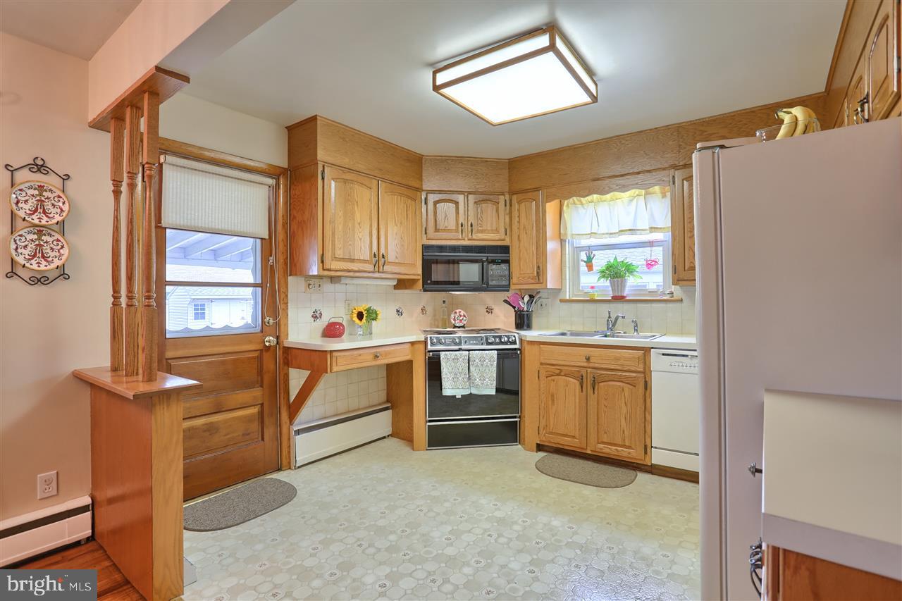 300 Miller Road Harrisburg, PA 17109 - Photo 12 of 25 Gallery Image 12