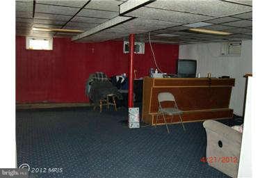 4464 Scotia Road Baltimore, MD 21227 - Photo 4 of 9 Interior (General)