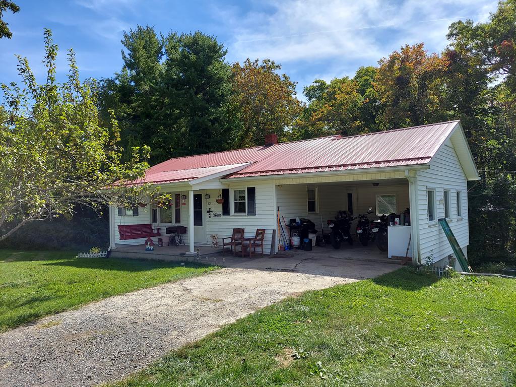 609 Windmill Road Galax, VA 24333 - Photo 1 of 47 Gallery Image 1