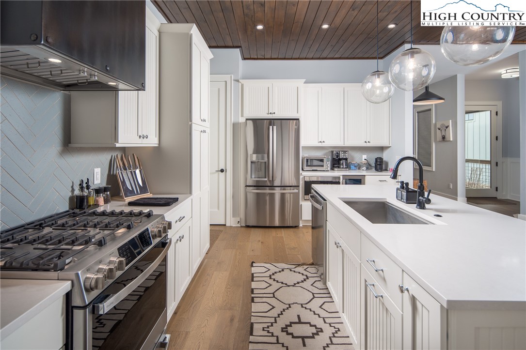 227 Calico Court Boone, NC 28607 - Photo 9 of 47