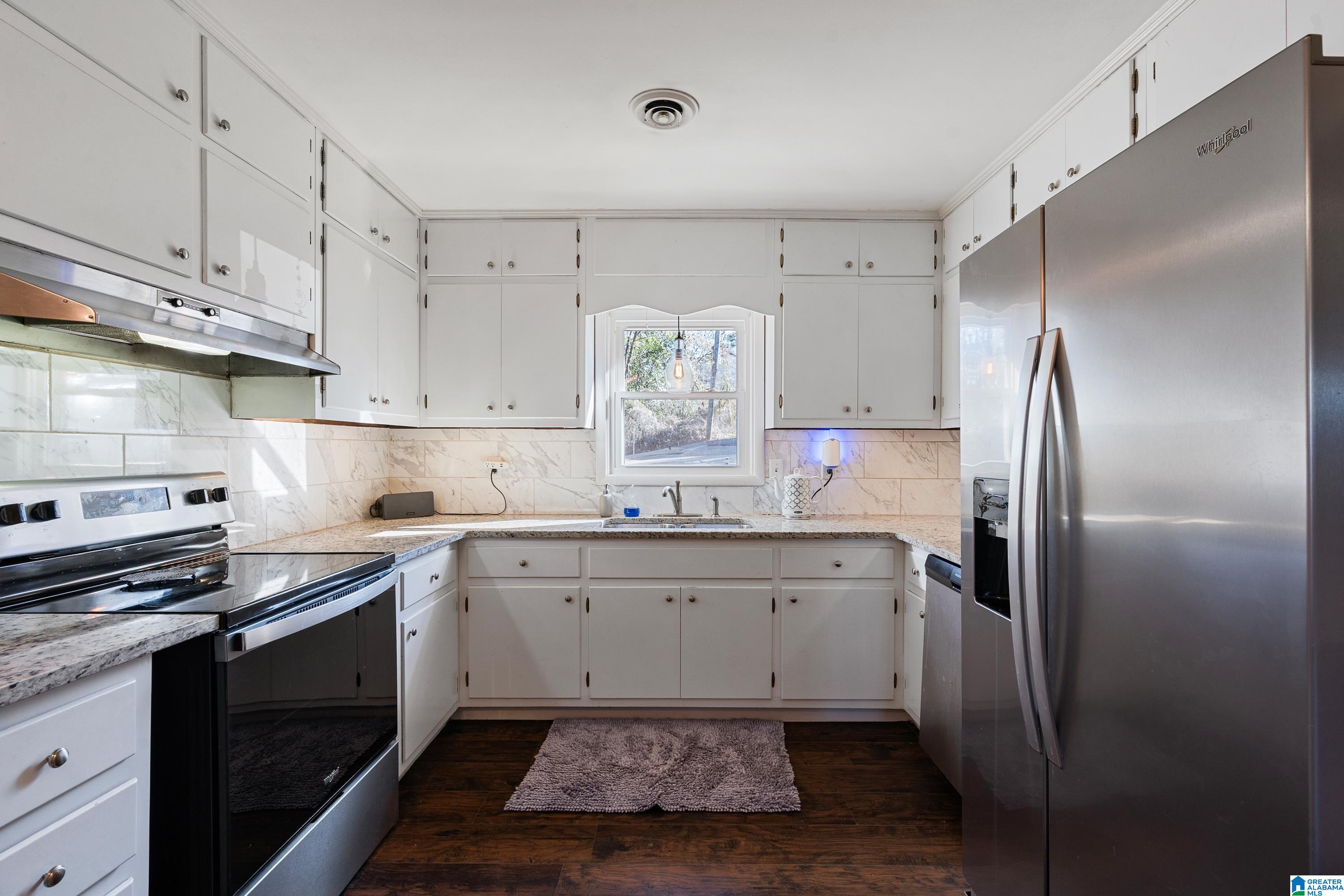 669 Ridge Top Circle Birmingham, AL 35206 - Photo 6 of 27