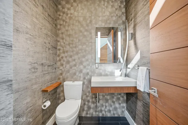 $8,200,000 | 2498-2500 South Fletcher Avenue, Fernandina Beach, FL 32034