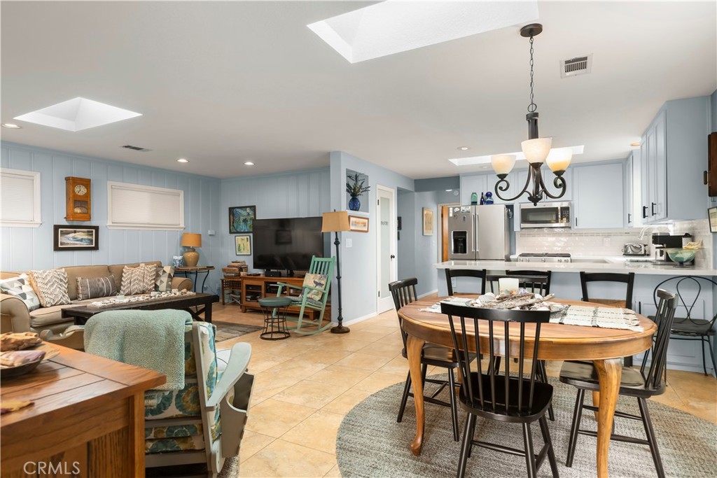50 5th Street Cayucos, CA 93430 - Photo 17 of 47 a view of a dining room with furniture