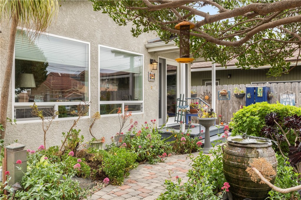 50 5th Street Cayucos, CA 93430 - Photo 5 of 47 front view of a house with a garden
