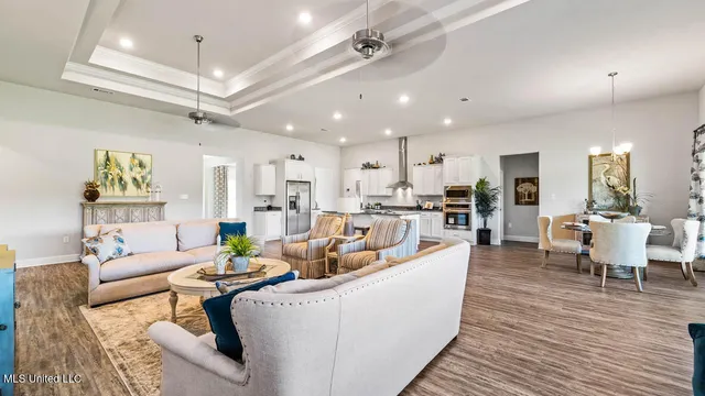 $510,900 | 6628 Palm Pointe Drive, Ocean Springs, MS 39564