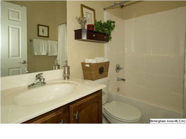 4915 Owens Loop Bessemer, AL 35022 - Photo 18 of 25