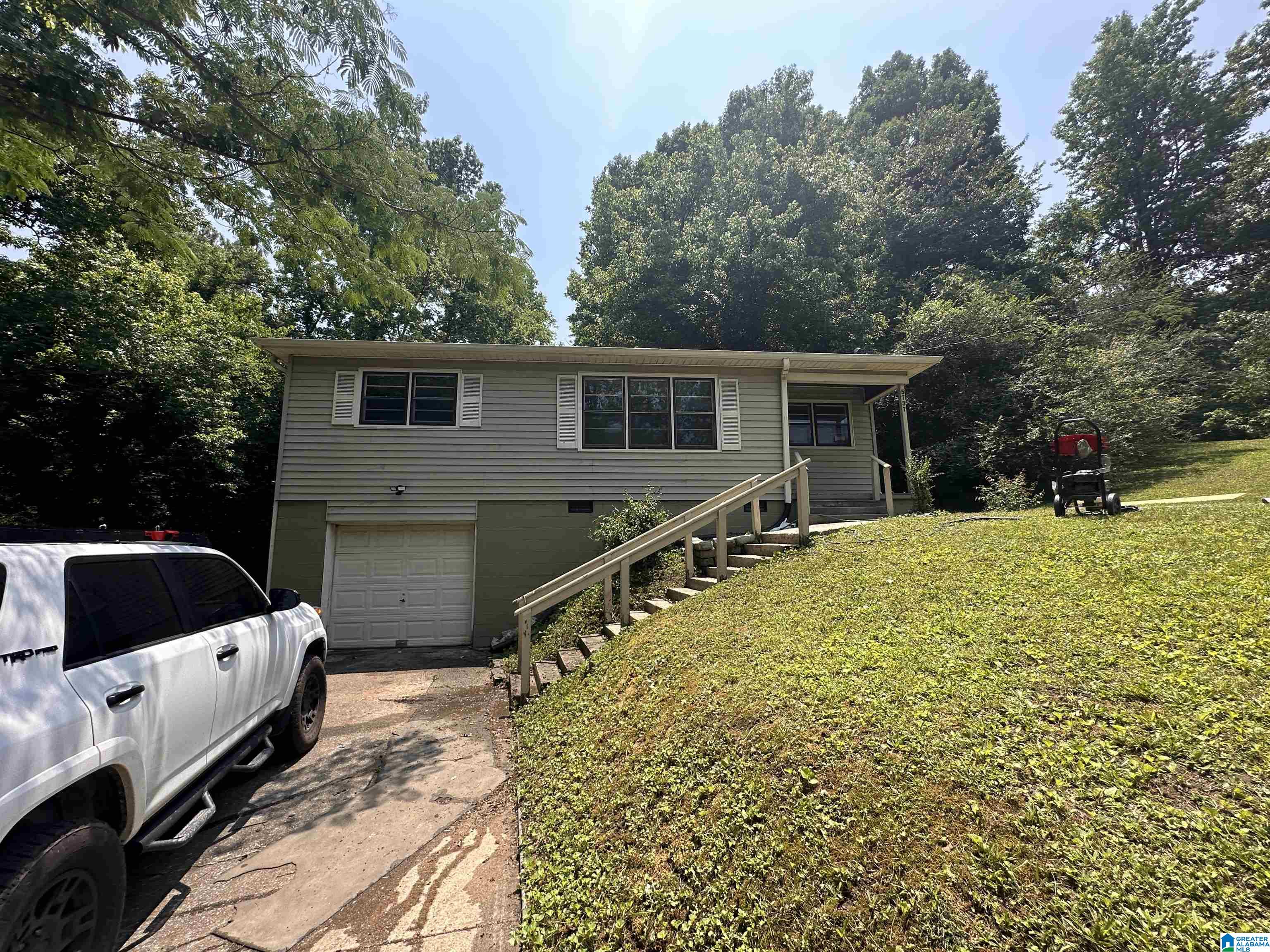 5737 33rd Street North Birmingham, AL 35207 - Photo 2 of 15