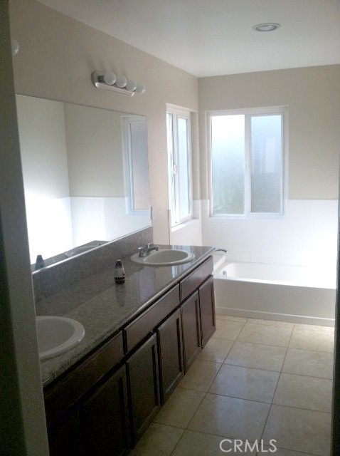 15171 Arrow Route, Unit 4 Fontana, CA 92335 - Photo 3 of 4