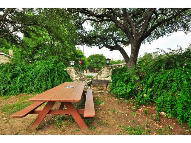 4401 Speedway, Unit 302 Austin, TX 78751 - Photo 17 of 25 Picnic Area with Community Garden on the way.