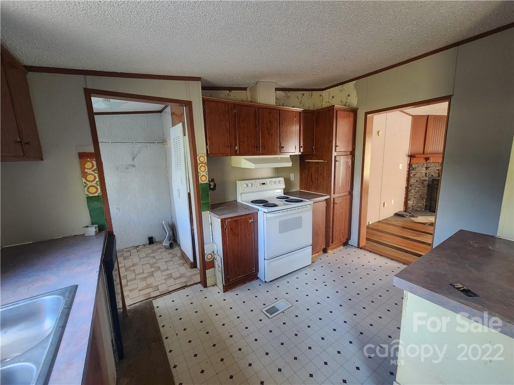 1057 Perla Road York, SC 29745 - Photo 7 of 18 Gallery Image 7
