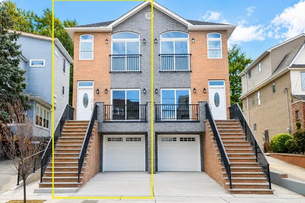 $920,000 | 92 West 6th Street, Unit 1, Bayonne, NJ 07002
