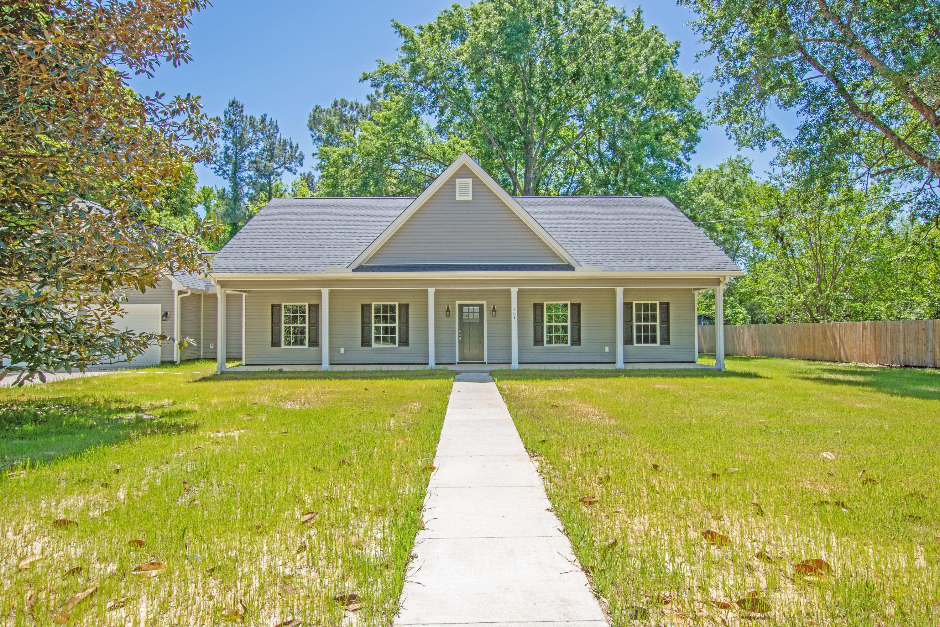 251 South Main Street Ridgeville, SC 29472 - Photo 2 of 45 0-2