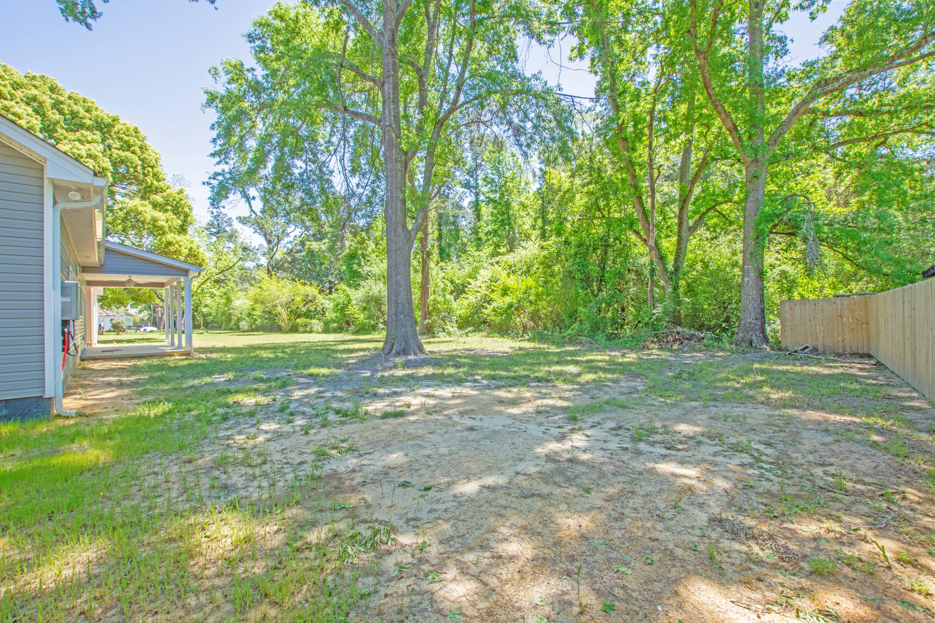 251 South Main Street Ridgeville, SC 29472 - Photo 12 of 45 0-11