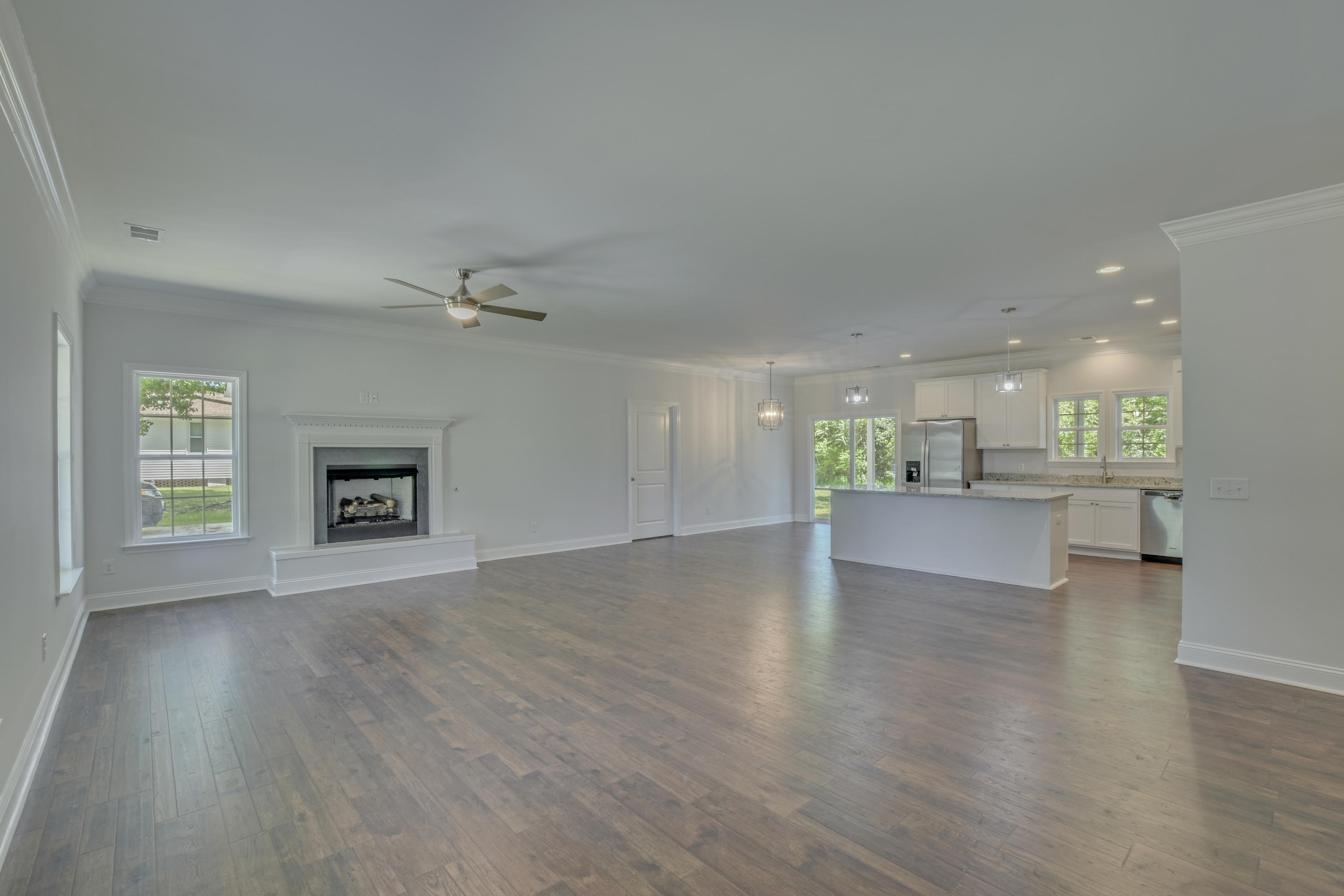 251 South Main Street Ridgeville, SC 29472 - Photo 15 of 45 35