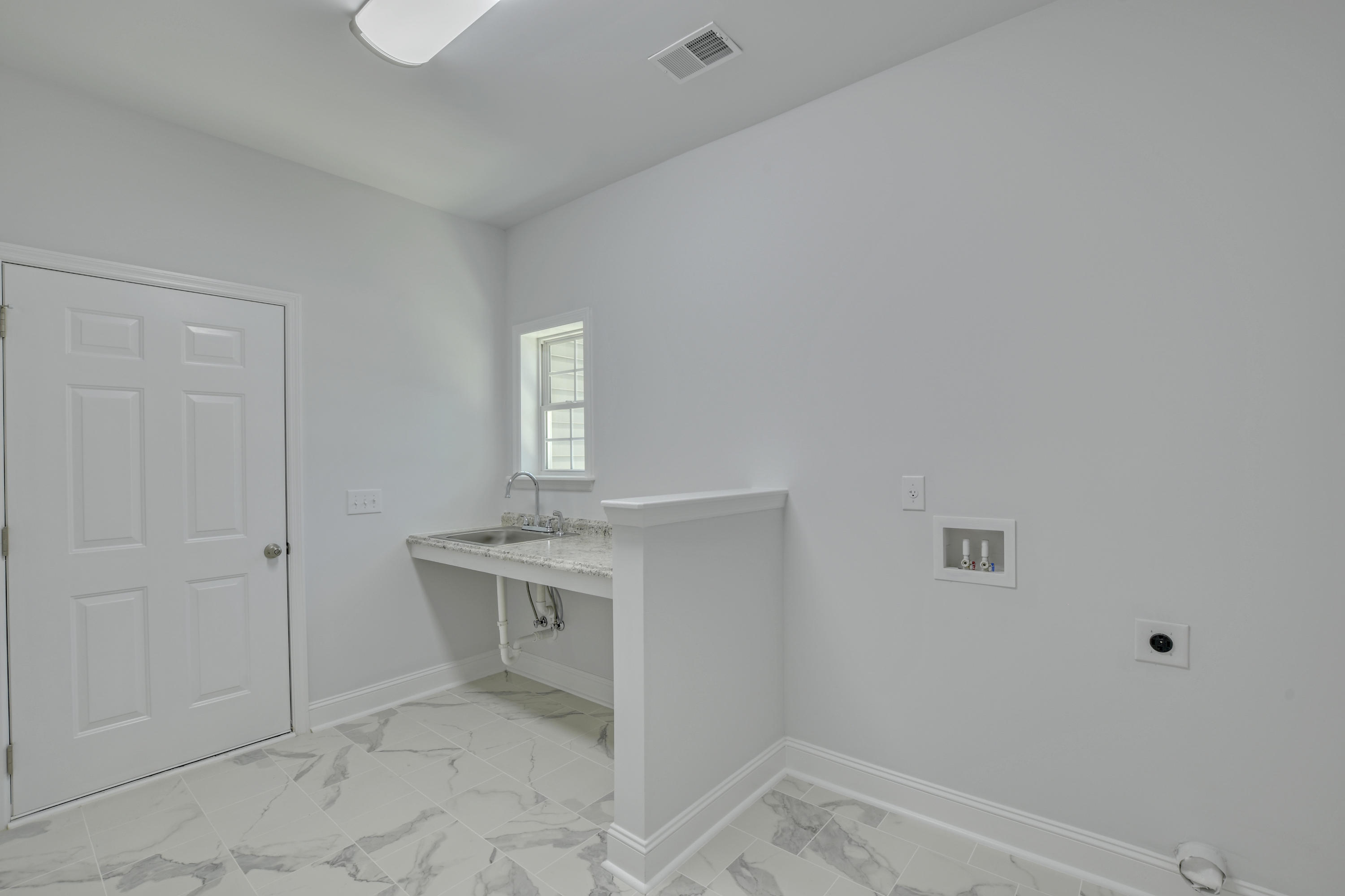 251 South Main Street Ridgeville, SC 29472 - Photo 27 of 45 16