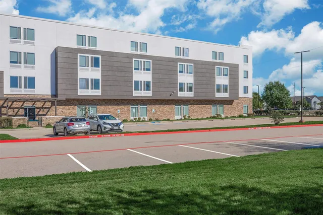 $1,025 | 1350 Broadfield Boulevard, Unit 126, Houston, TX 77084