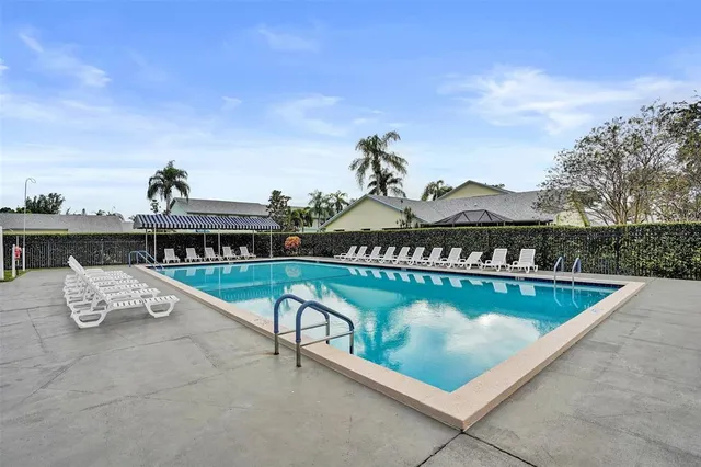 $430,000 | 9132 Southwest 20th Street, Unit B, Boca Raton, FL 33428