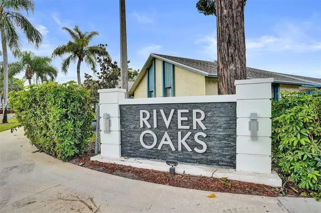 $430,000 | 9132 Southwest 20th Street, Unit B, Boca Raton, FL 33428