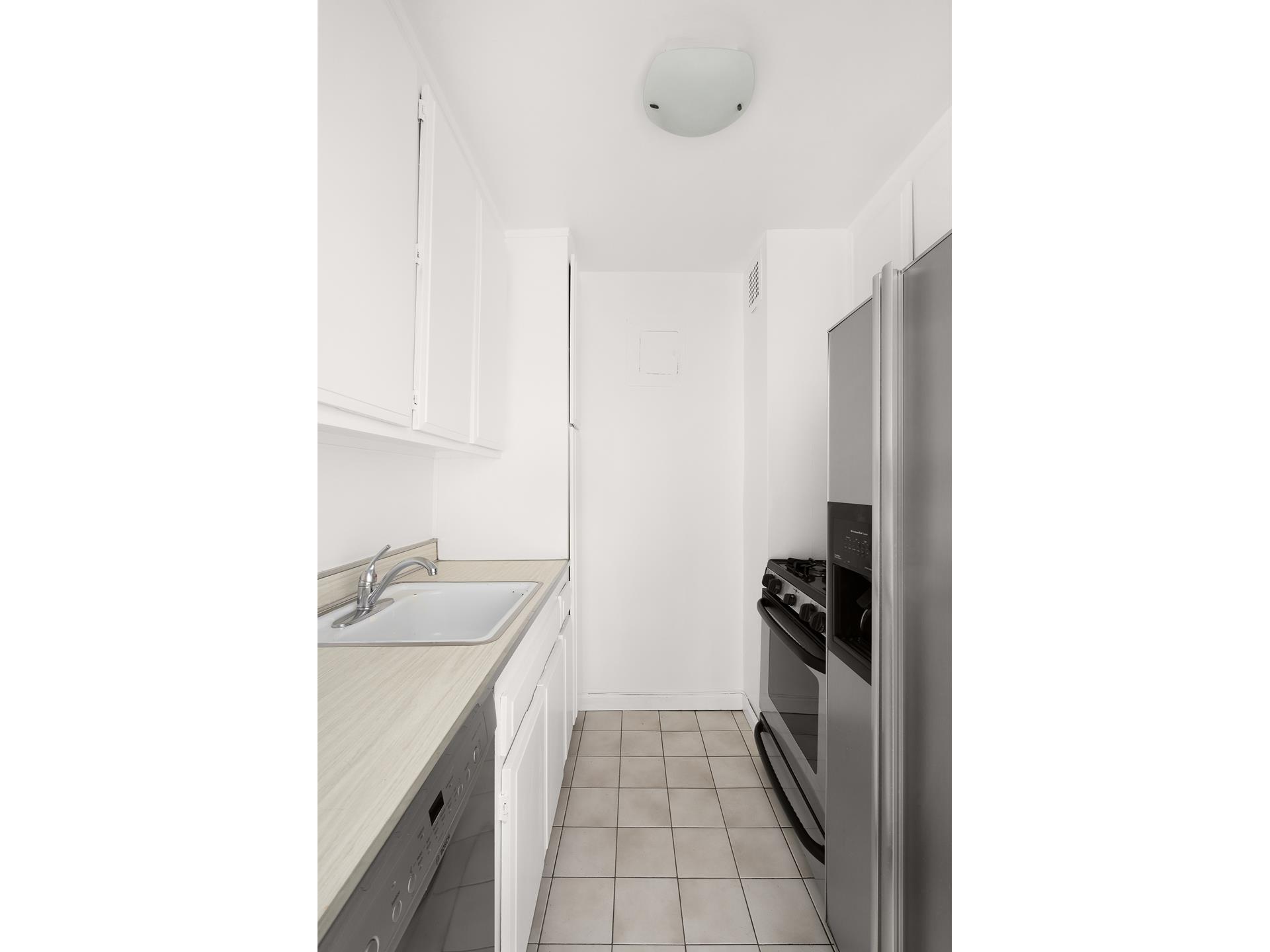 77 7th Avenue, Unit 9T Manhattan, NY 10035 - Photo 4 of 8