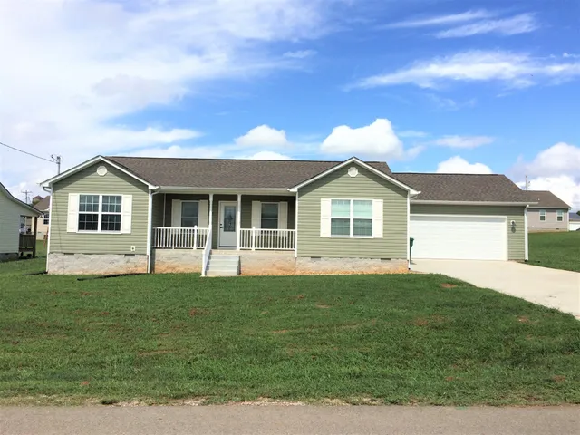 $1,800 | 37 Raspberry Drive, Winchester, TN 37398