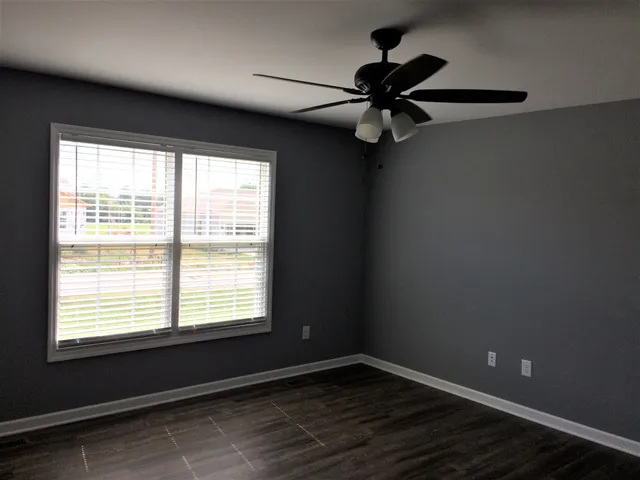 $1,800 | 37 Raspberry Drive, Winchester, TN 37398