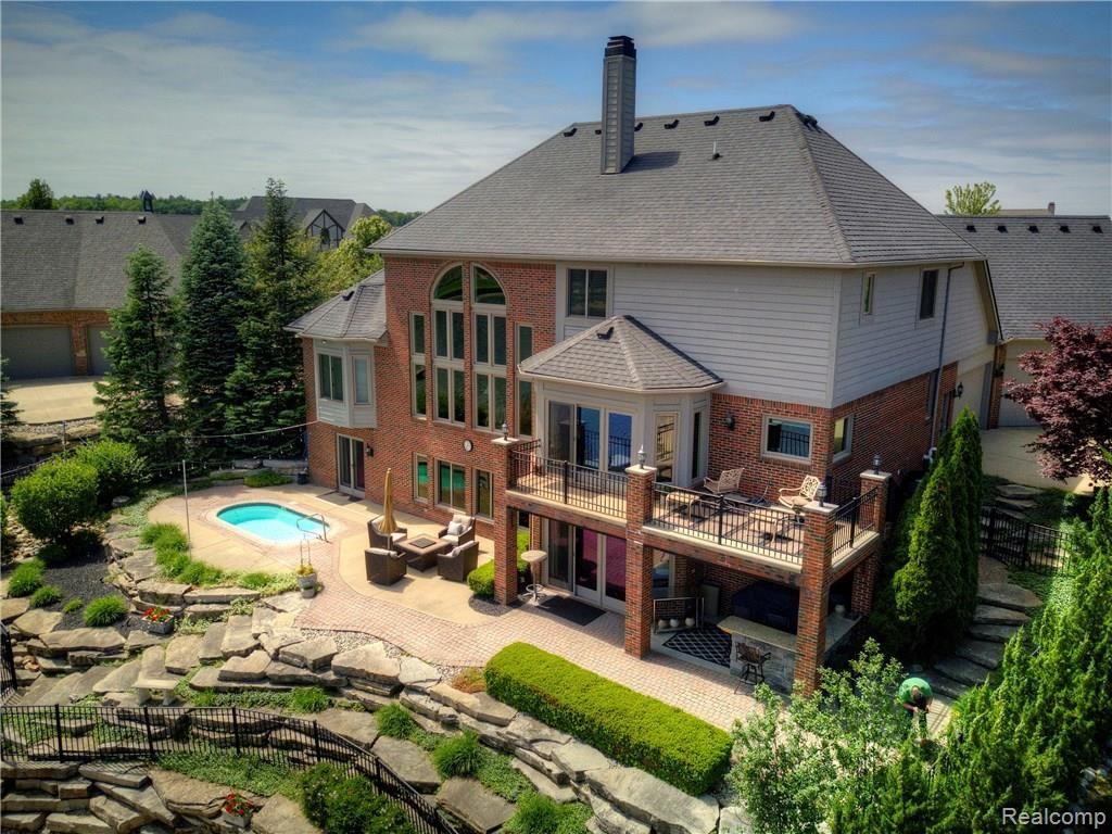 10592 Lighthouse Point South Lyon, MI 48178 - Photo 56 of 63 DJI_0915.jpg