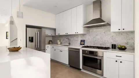 $950,000 | 3813 Tilley Street, Austin, TX 78723