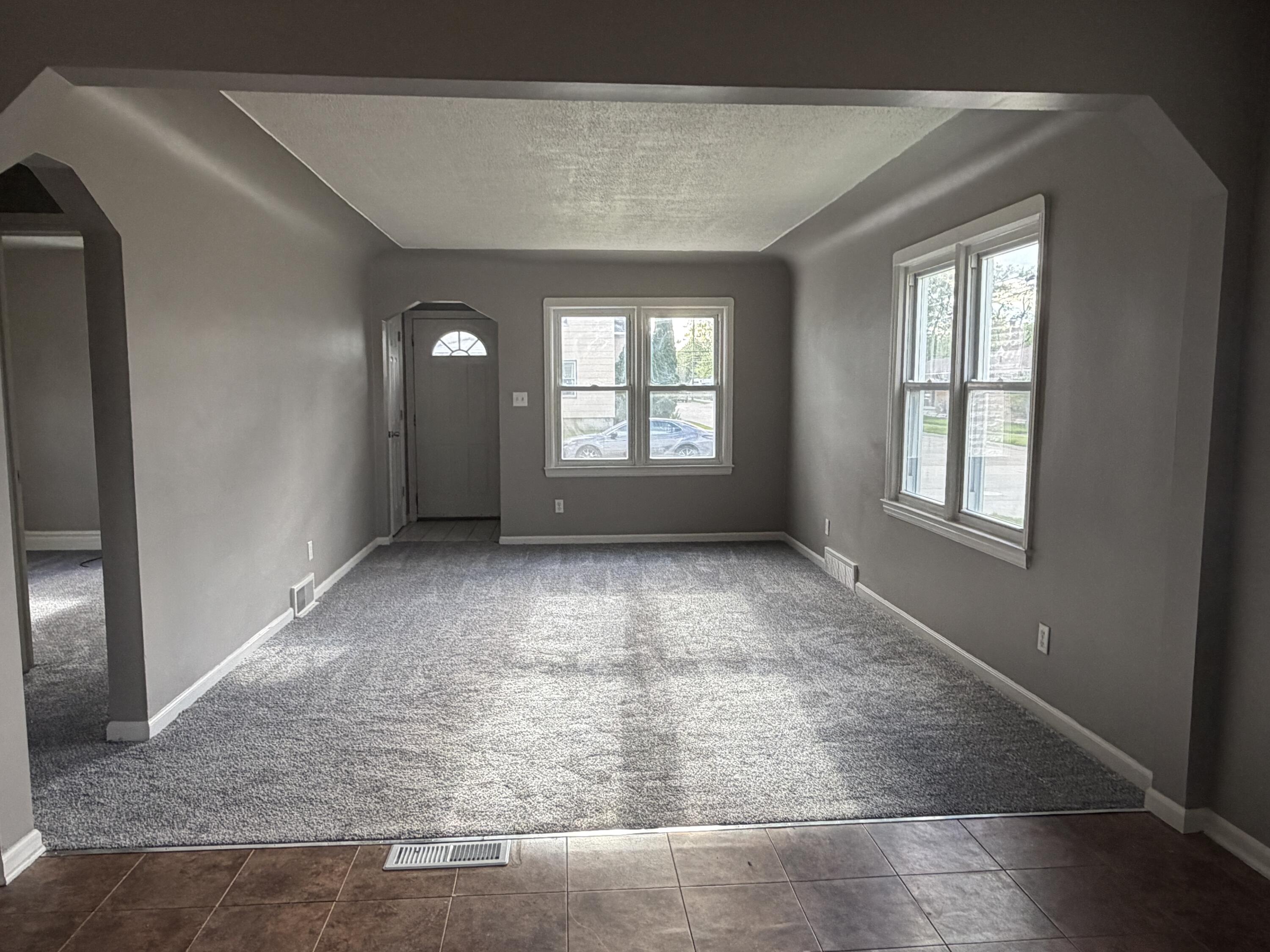 22864 Piper Avenue Eastpointe, MI 48021 - Photo 6 of 19 IMG_6506