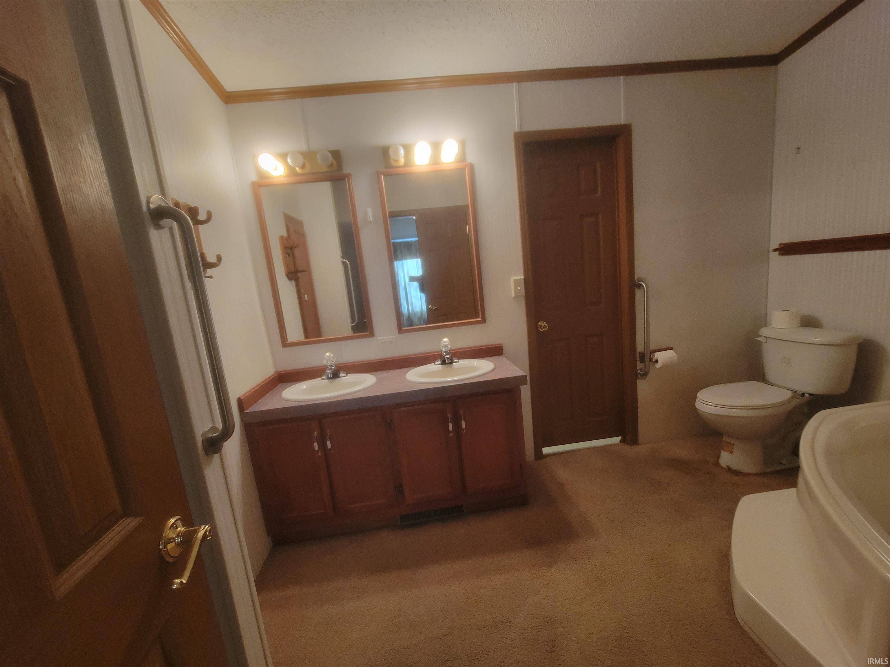 906 East 450 South Portland, IN 47371 - Photo 4 of 25