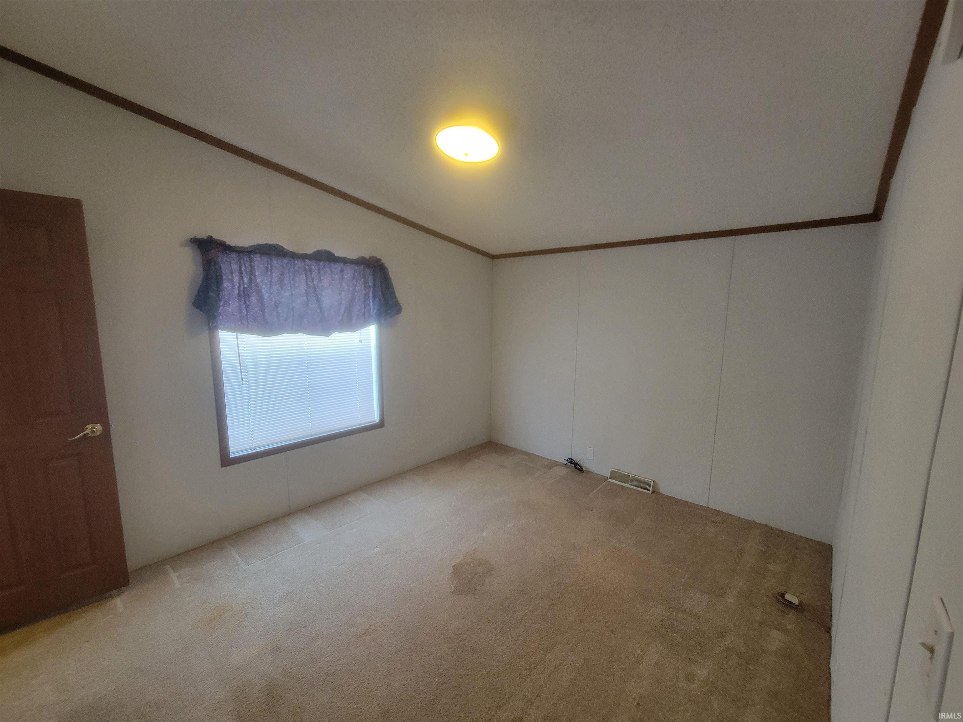 906 East 450 South Portland, IN 47371 - Photo 7 of 25