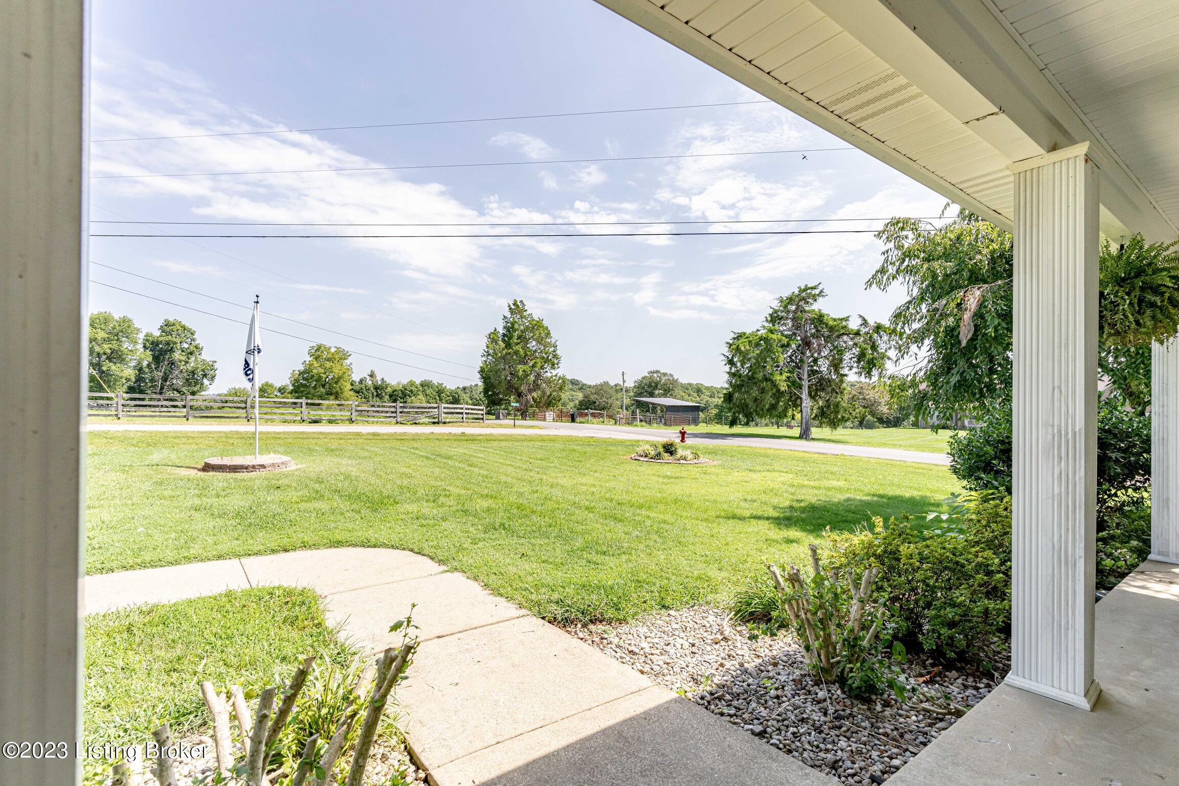 238 Probus Road Leitchfield, KY 42754 - Photo 5 of 59 B391B8FC-9140-411F-918D-D58C9A8B391C