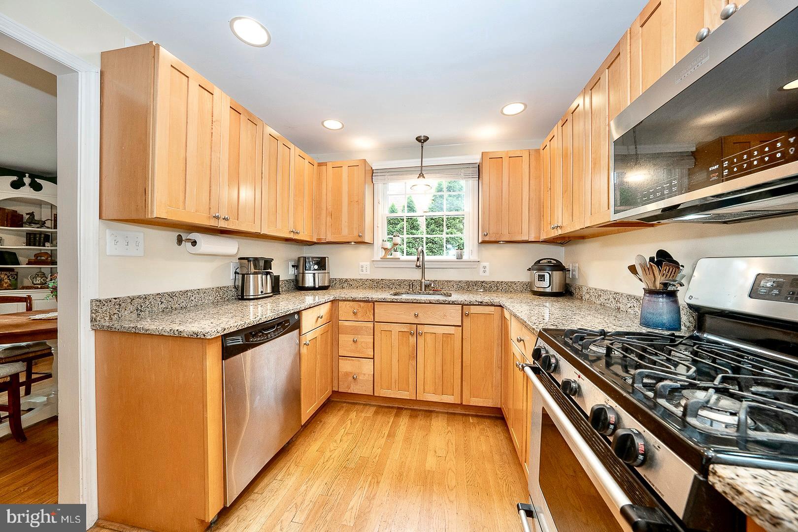 305 Eagle Road Wayne, PA 19087 - Photo 13 of 43 Gallery Image 13