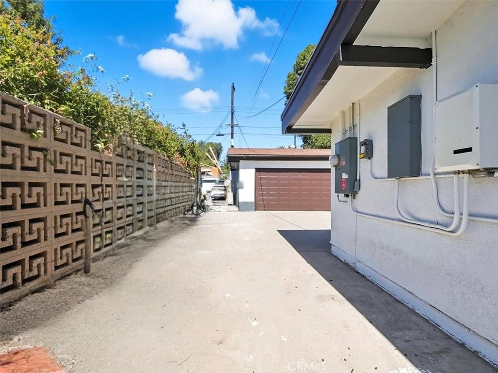 1407 Colonial Avenue Anaheim, CA 92802 - Photo 33 of 33 a view of a storage & utility room