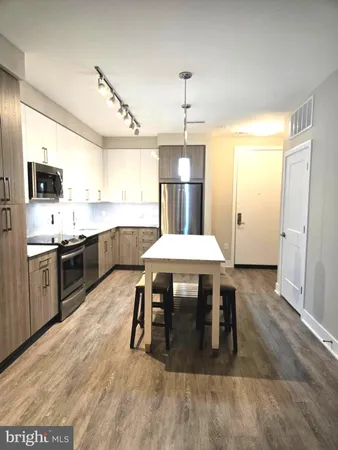 $2,400 | 145 Riverhaven Drive, Unit 533, National Harbor, MD 20745