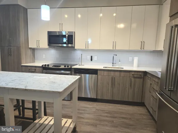 $2,400 | 145 Riverhaven Drive, Unit 533, National Harbor, MD 20745