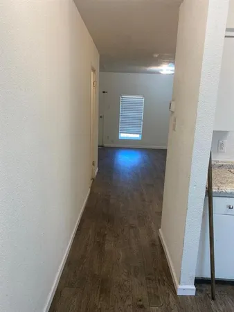 $720 | 1300 North Walnut Avenue, Friona, TX 79035