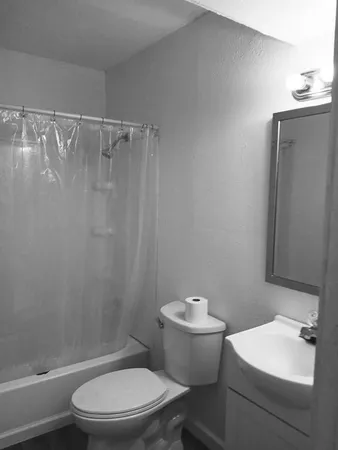 $720 | 1300 North Walnut Avenue, Friona, TX 79035