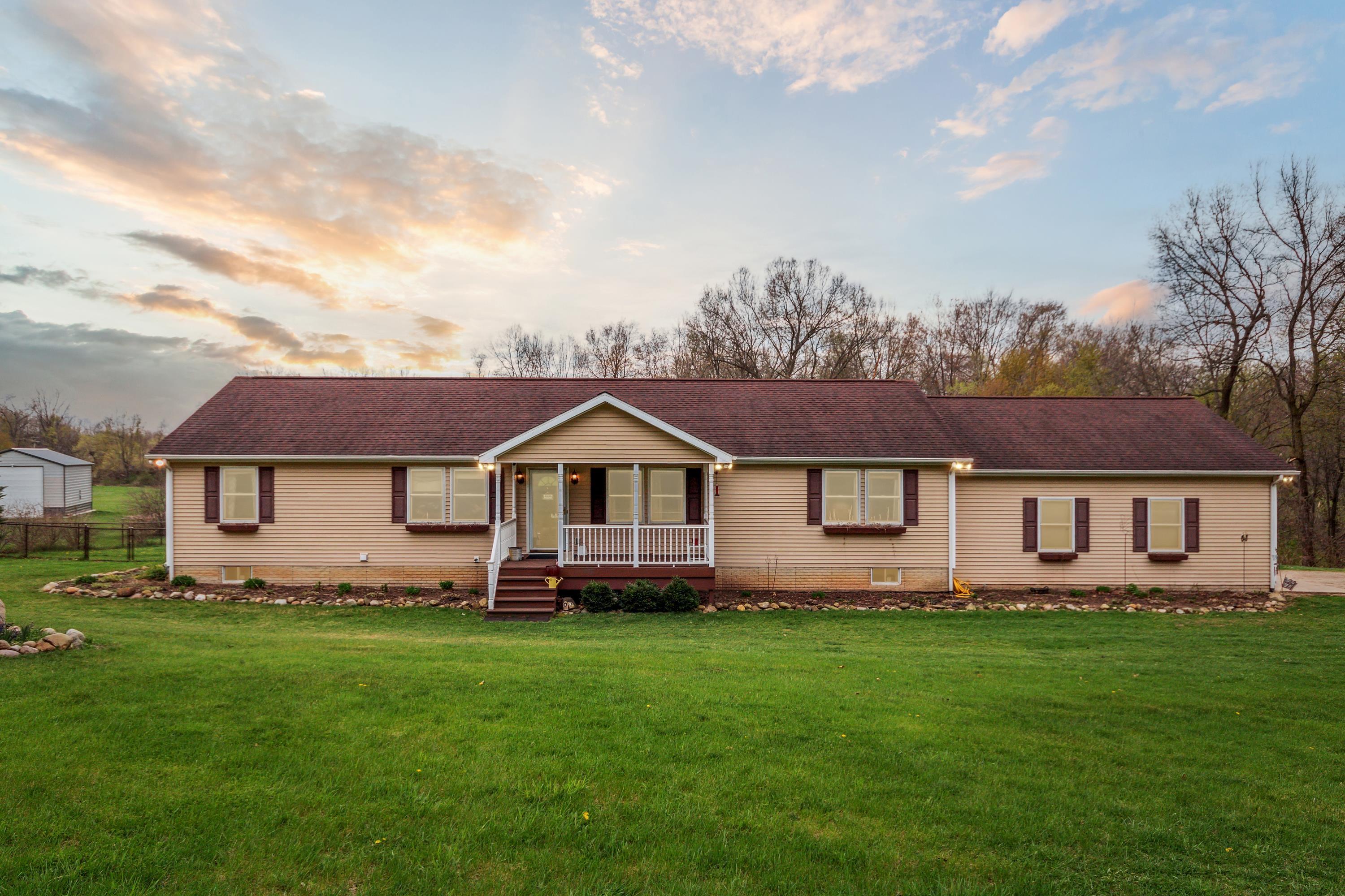 2979 Genesee Road Jonesville, MI 49250 - Photo 1 of 52 1
