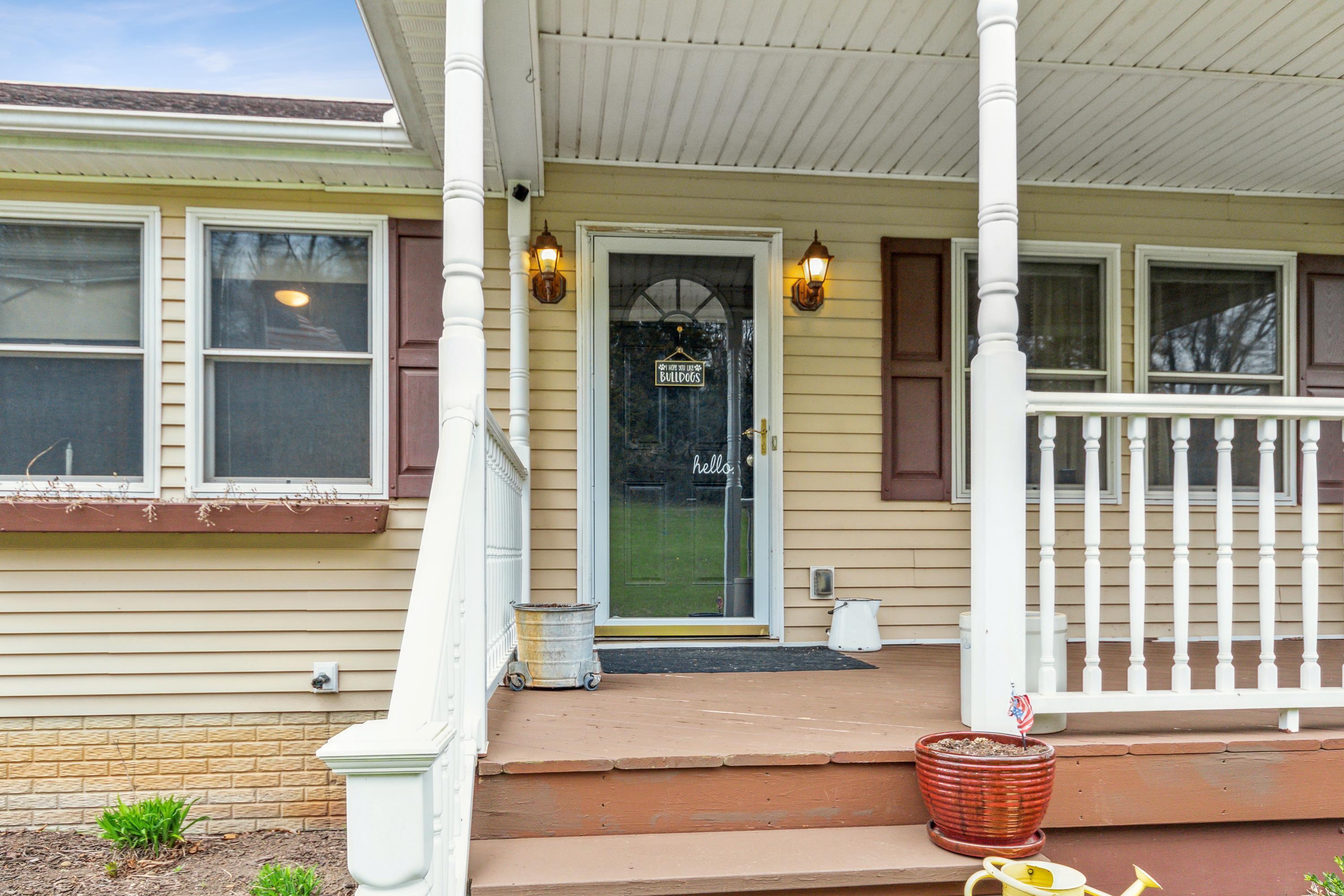 2979 Genesee Road Jonesville, MI 49250 - Photo 5 of 52 5