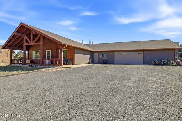 $415,000 | 2746 Pineview Court, Overgaard, AZ 85933