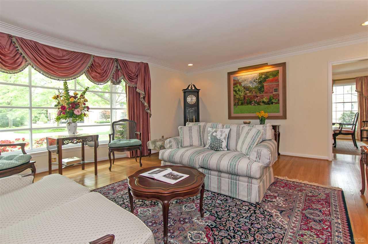 61 North Deeplands Road Grosse Pointe Shores, MI 48236 - Photo 9 of 52